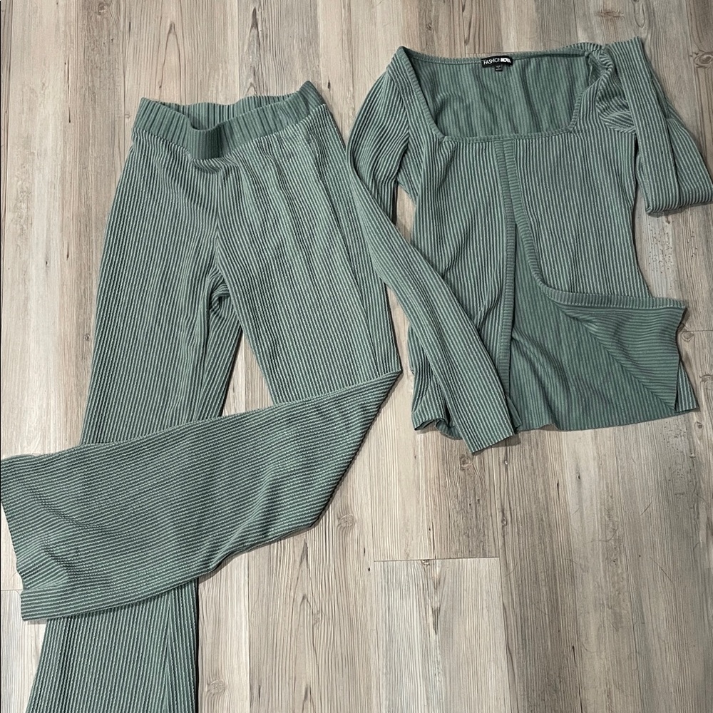 Fashion Nova Ribbed Teal Flare Pants & Top Set